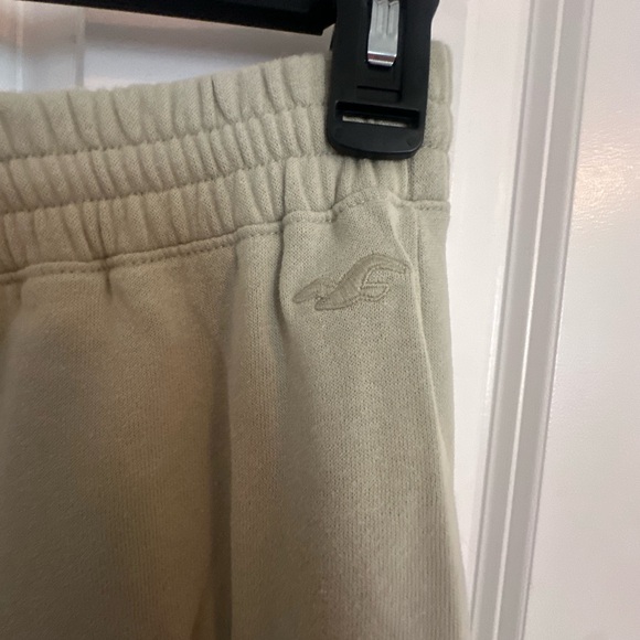 Hollister light green/sage green wide leg sweatpants - Picture 2 of 4